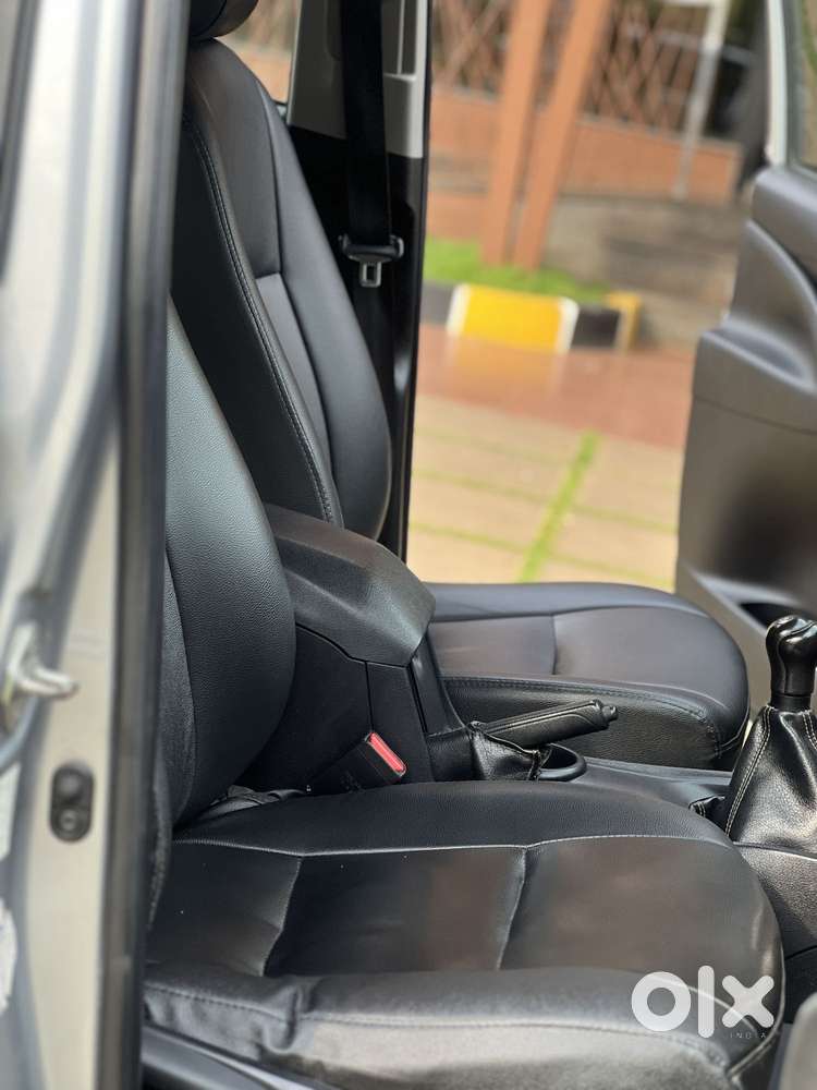 Toyota Innova Crysta 2.4 Gx Mt, 2016, Diesel