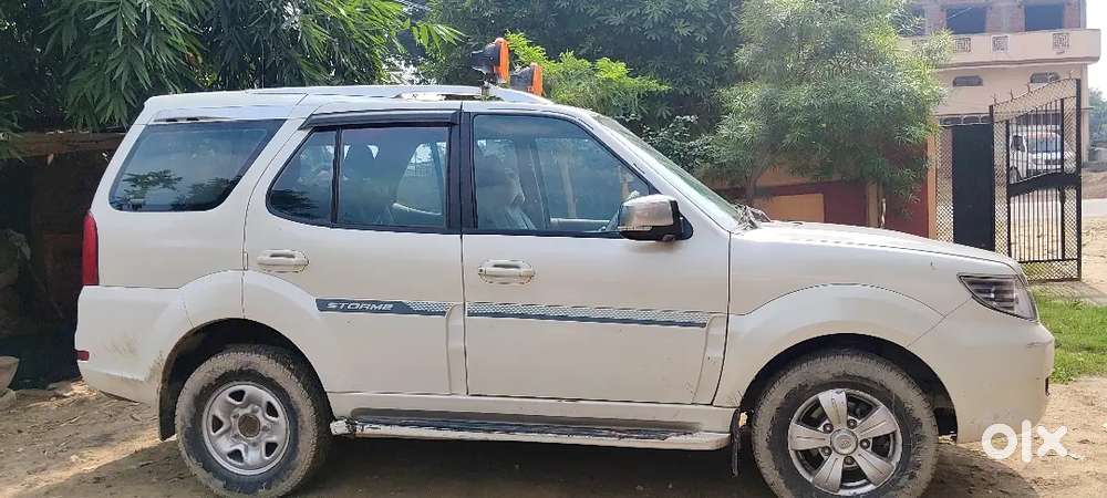2015 Tata Safari Storme Diesel Manual