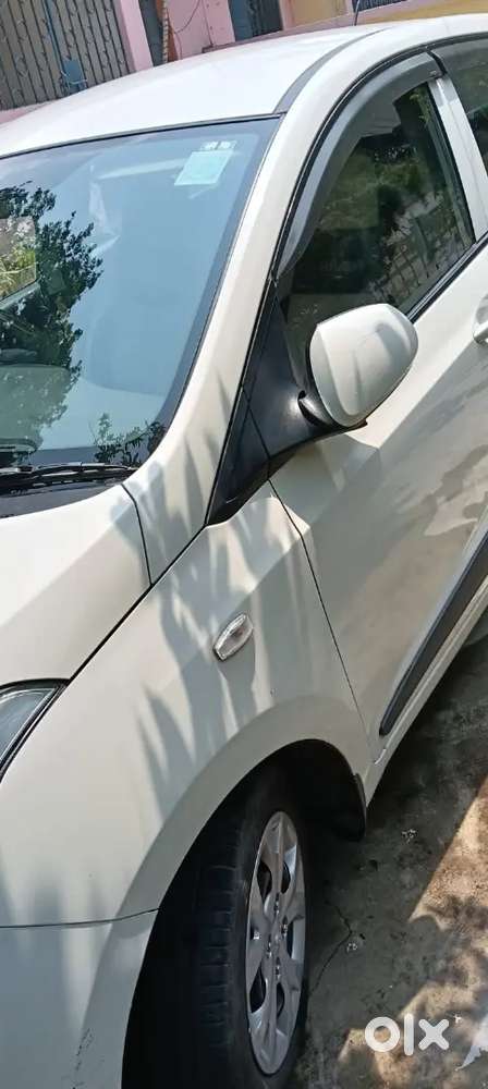 Hyundai Grand I10 2016 Petrol 29000 Km Driven