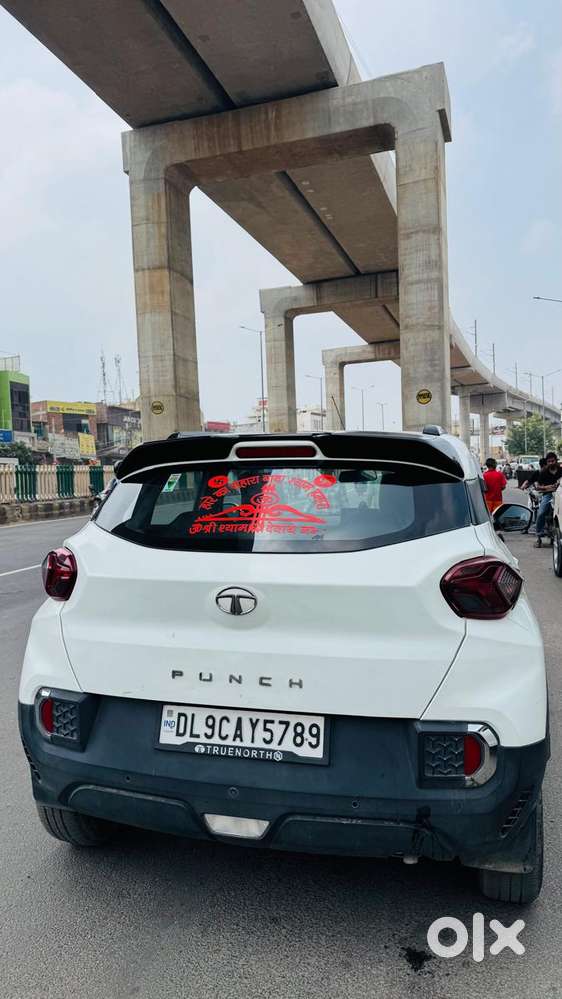 Tata Punch 1.2 Revotron Creative Dual Tone, 2022, Cng & Hybrids