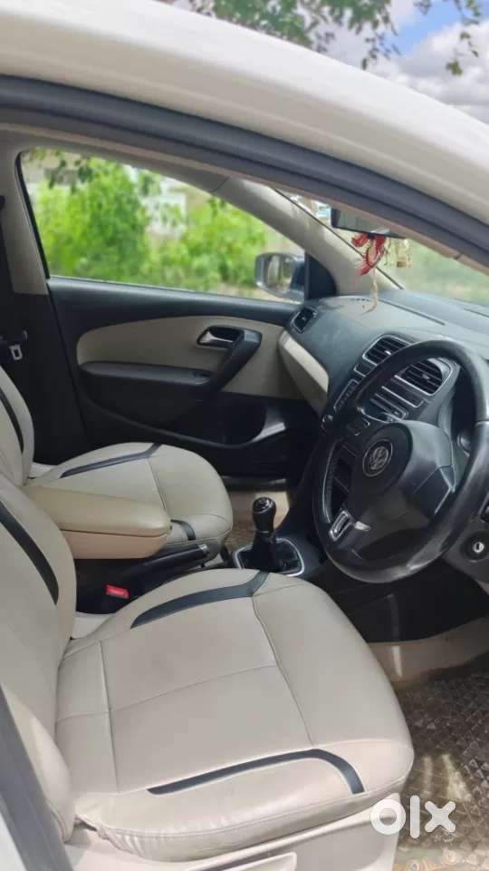 Volkswagen Polo Petrol Highline 1.2l, 2013, Petrol