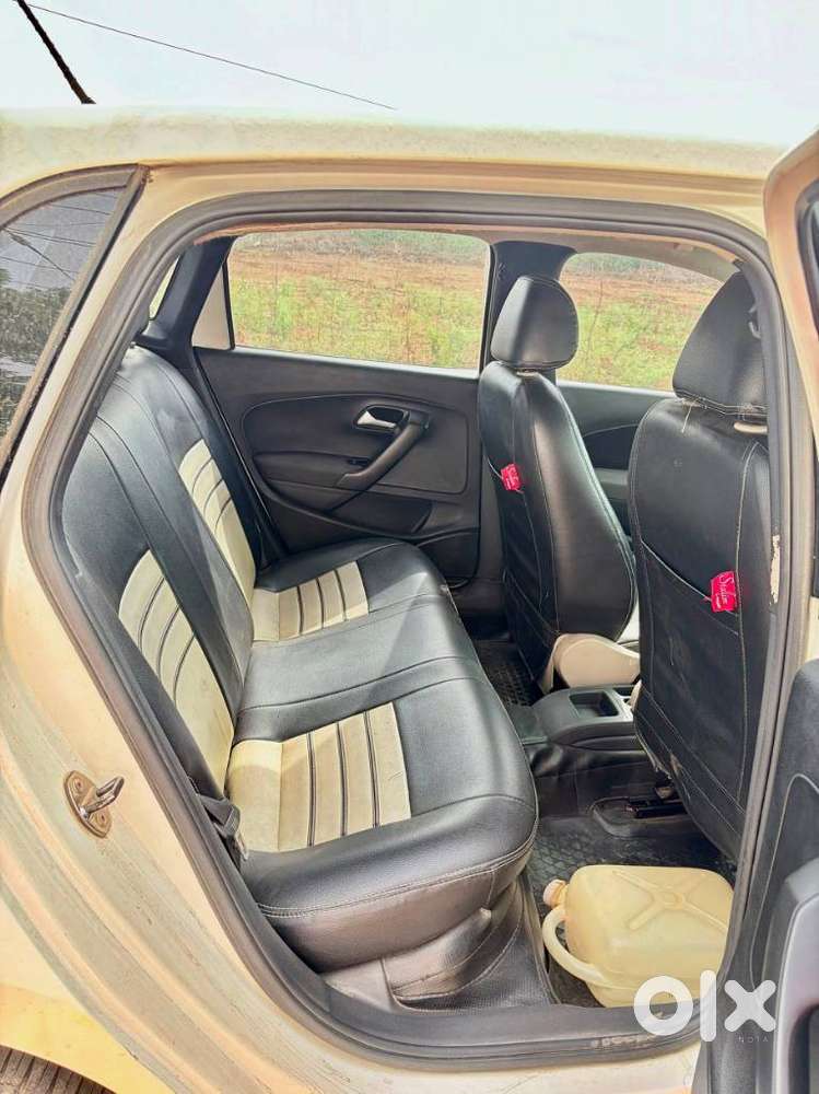 Volkswagen Polo Petrol Highline 1.6l, 2011, Diesel