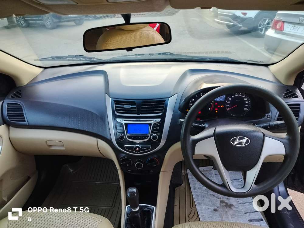 Hyundai Verna 1.5 Sx Ivt, 2011, Petrol