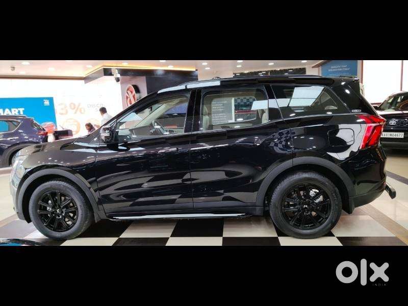 Mahindra Xuv700 2.0 Ax 7 Petrol At Str, 2024, Petrol