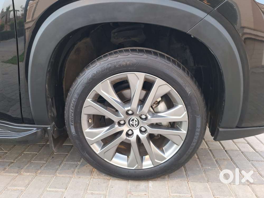 Toyota Innova Hycross 2.0 Zx Hybrid 7 Str, 2026, Petrol