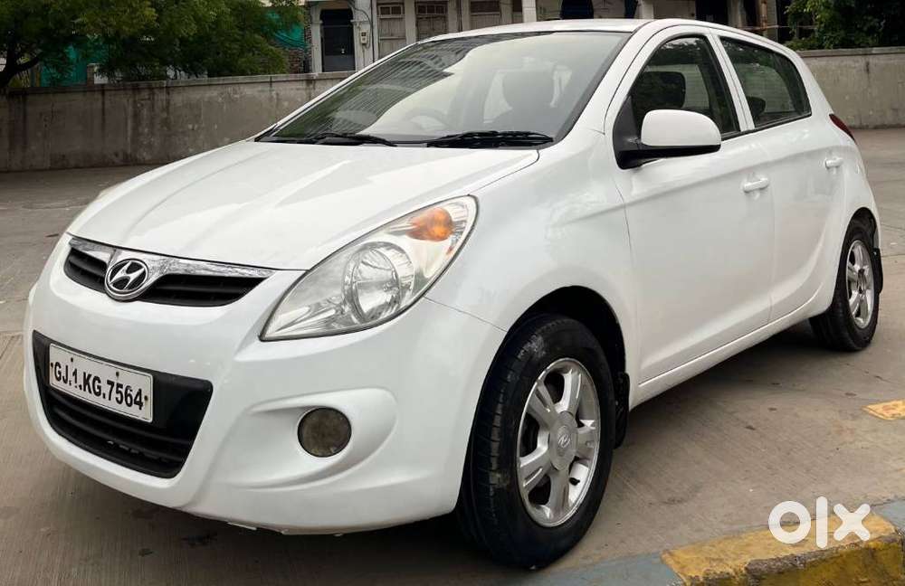 Hyundai I20 1.2 Asta, 2011, Cng & Hybrids