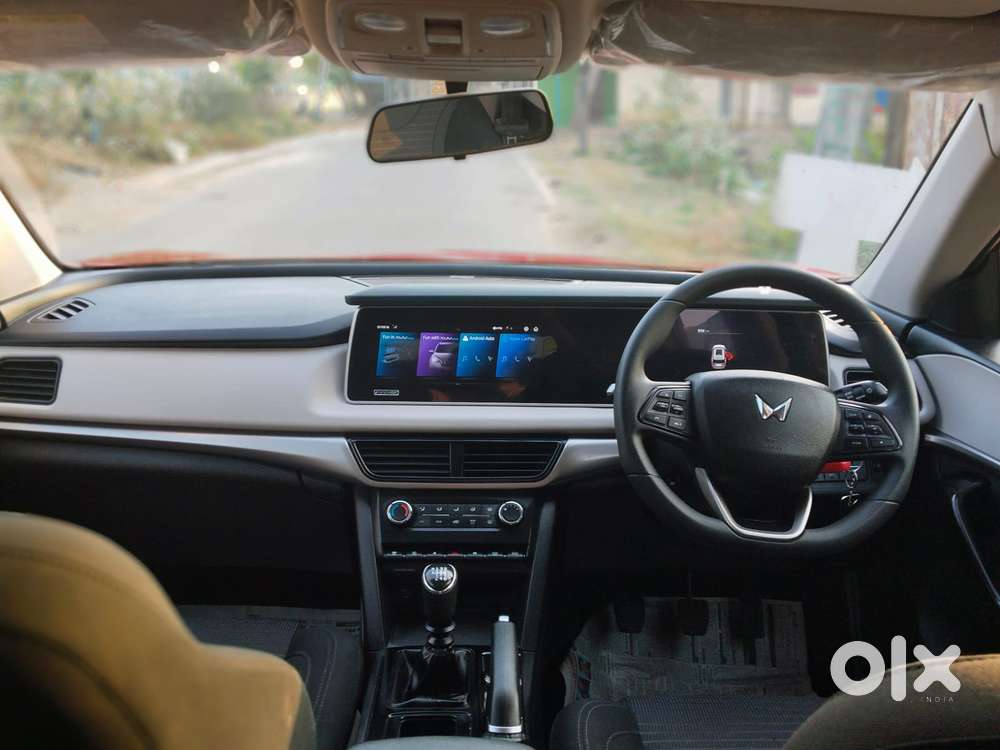 Mahindra Xuv700 2.2 Ax 5 Diesel Mt 7 Str, 2024, Diesel