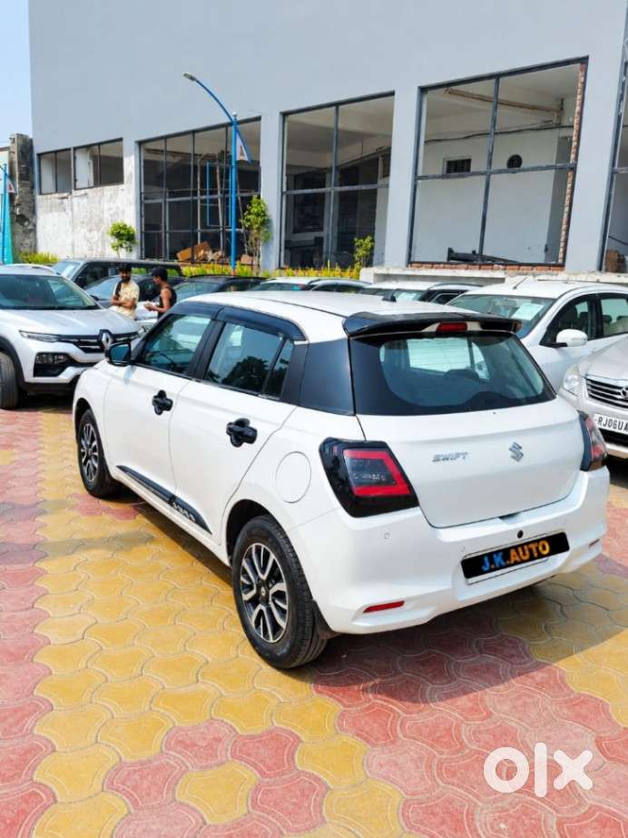 Maruti Suzuki Swift 1.2 Vxi (o), 2026, Petrol