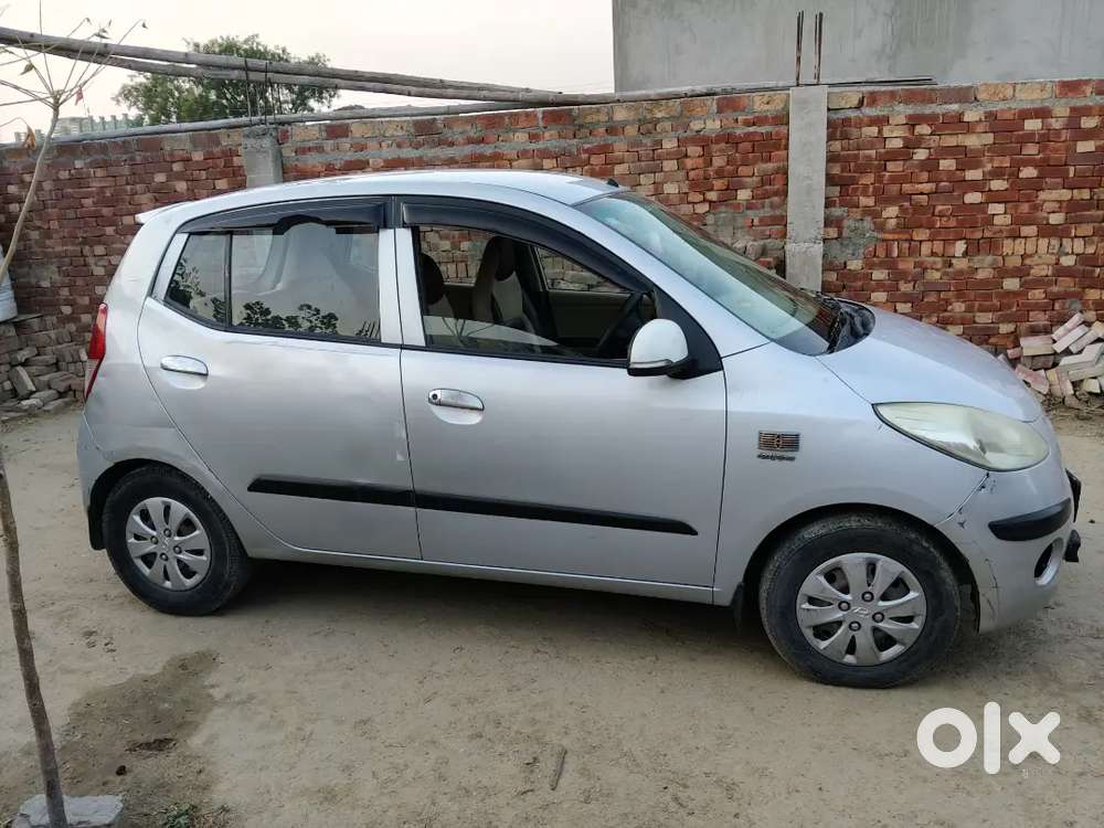 Hundai I 10 November 2009 Modal H Bilkul Ek Number