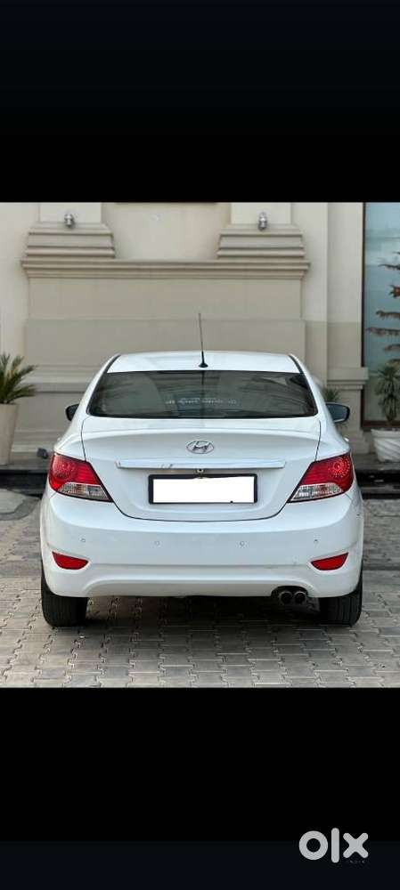 Hyundai Verna
