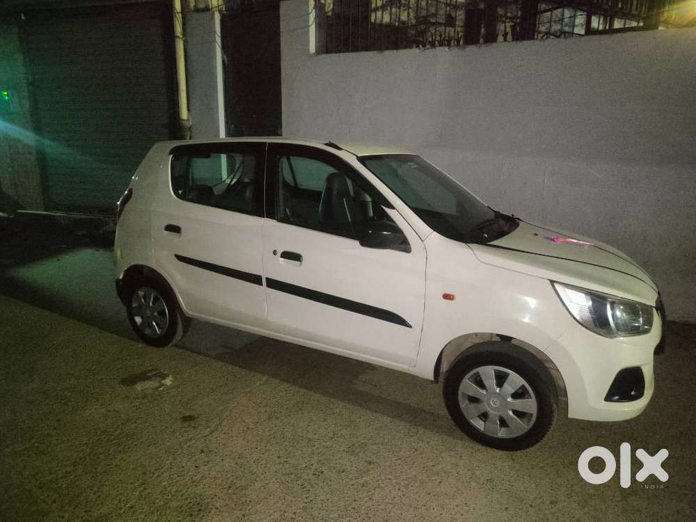 No Scratches, Central Lock, Leather Seats, Screen