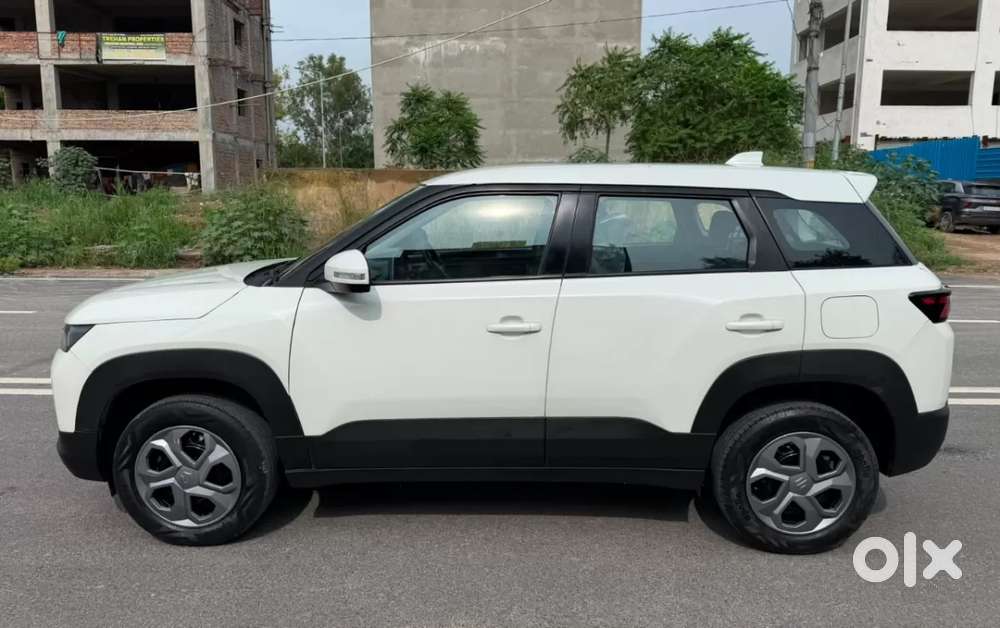 Maruti Suzuki Brezza Vxi At, 2024, Petrol