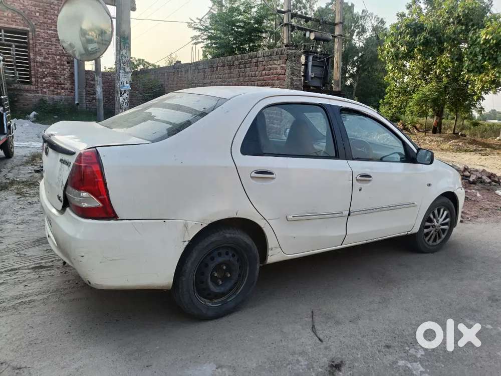 Toyota Etios 2012 Diesel 195000 Km Driven