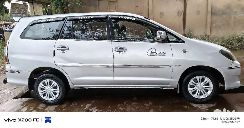 Toyota Innova 2009 Gx Diesel 7 Str