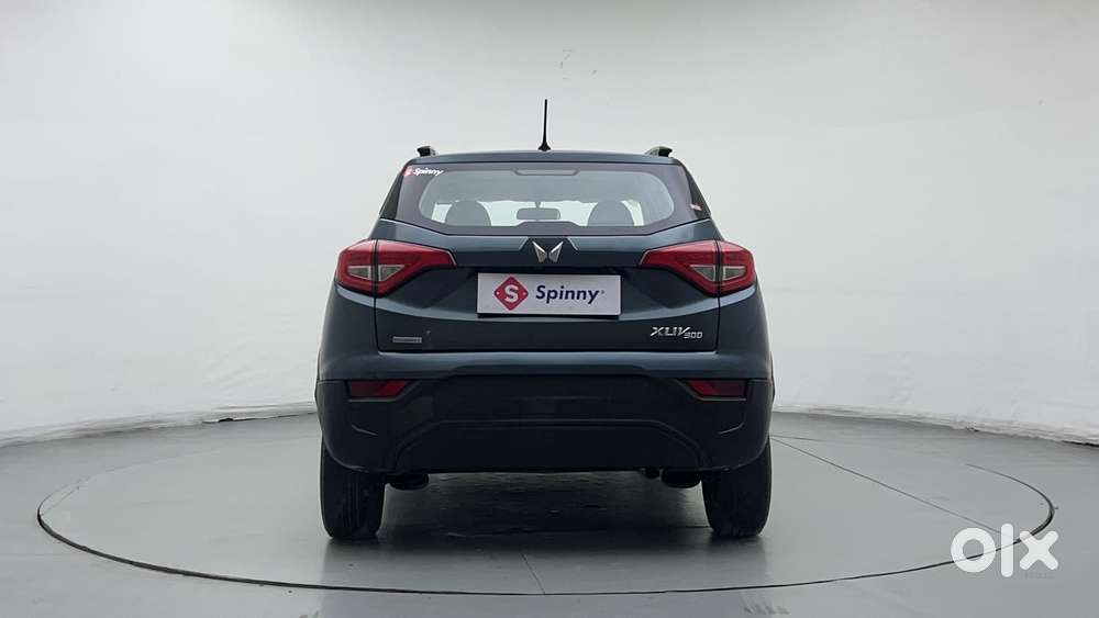 Mahindra Xuv300 1.2 W6 Amt Petrol, 2022, Petrol