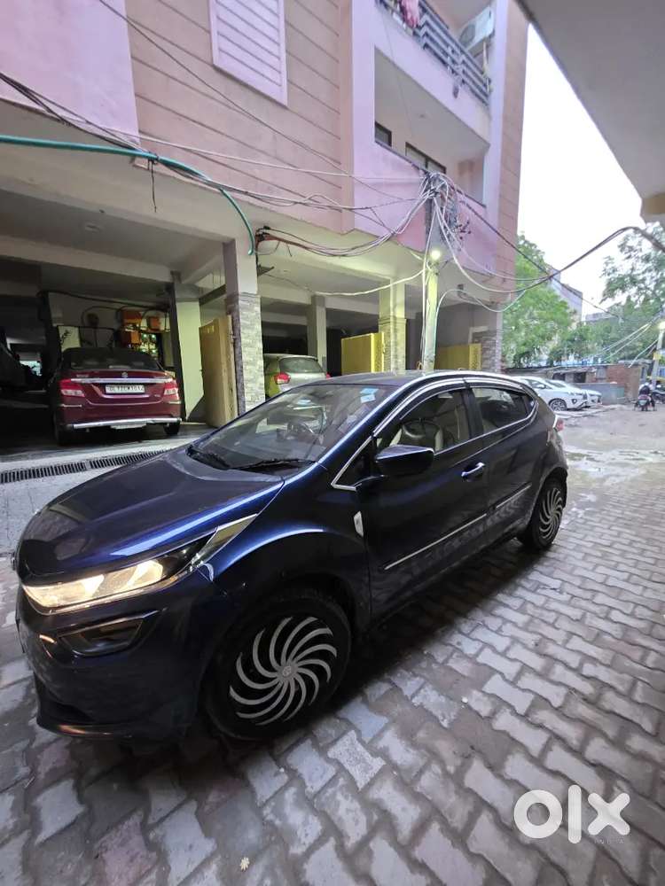 Tata Altroz Xm Plus 2024 Petrol+cng 1st Owner Exellent Condition