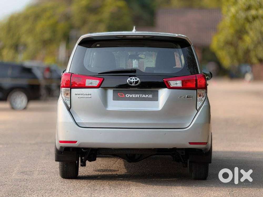 Toyota Innova Crysta 2.4 G Mt, 2022, Diesel