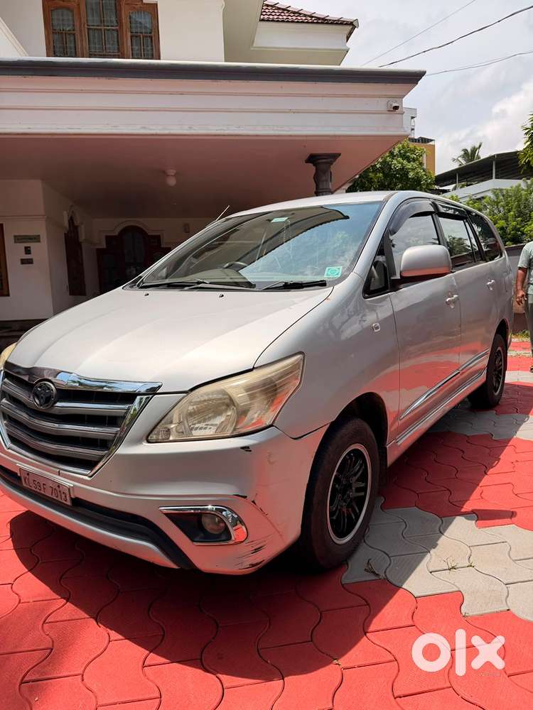 Toyota Innova Diesel 2012