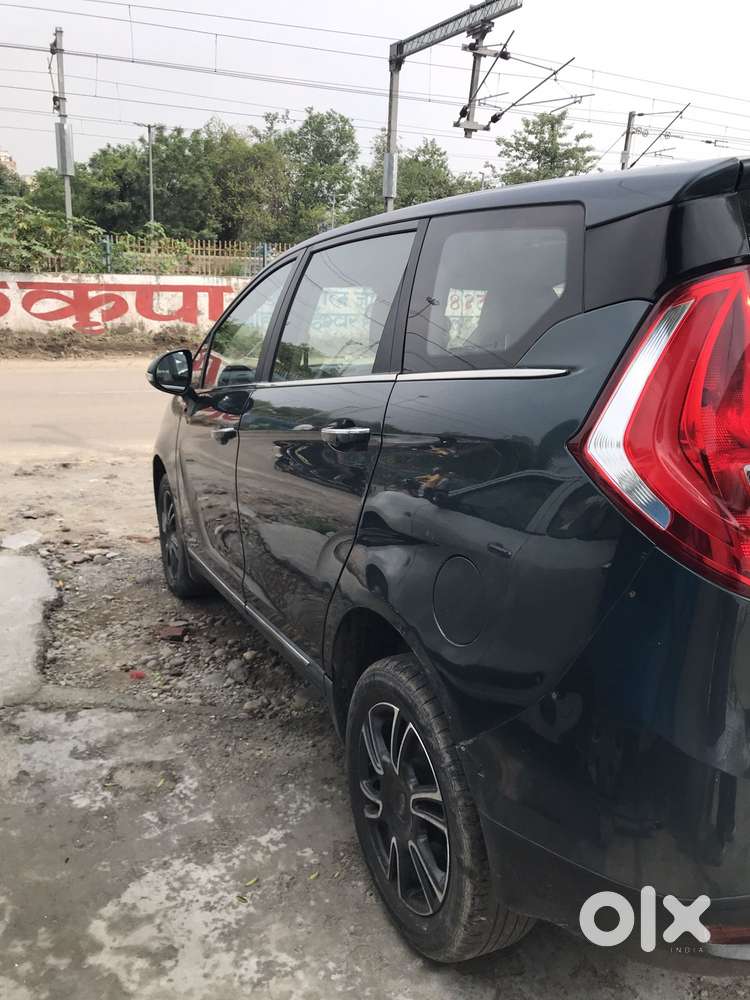Mahindra Marazzo M8, 2018, Diesel