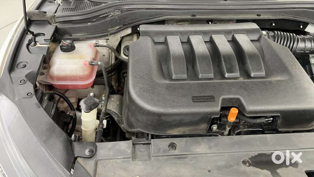 Mahindra Xuv700 2.0 Ax 7 Petrol At Str, 2022, Petrol