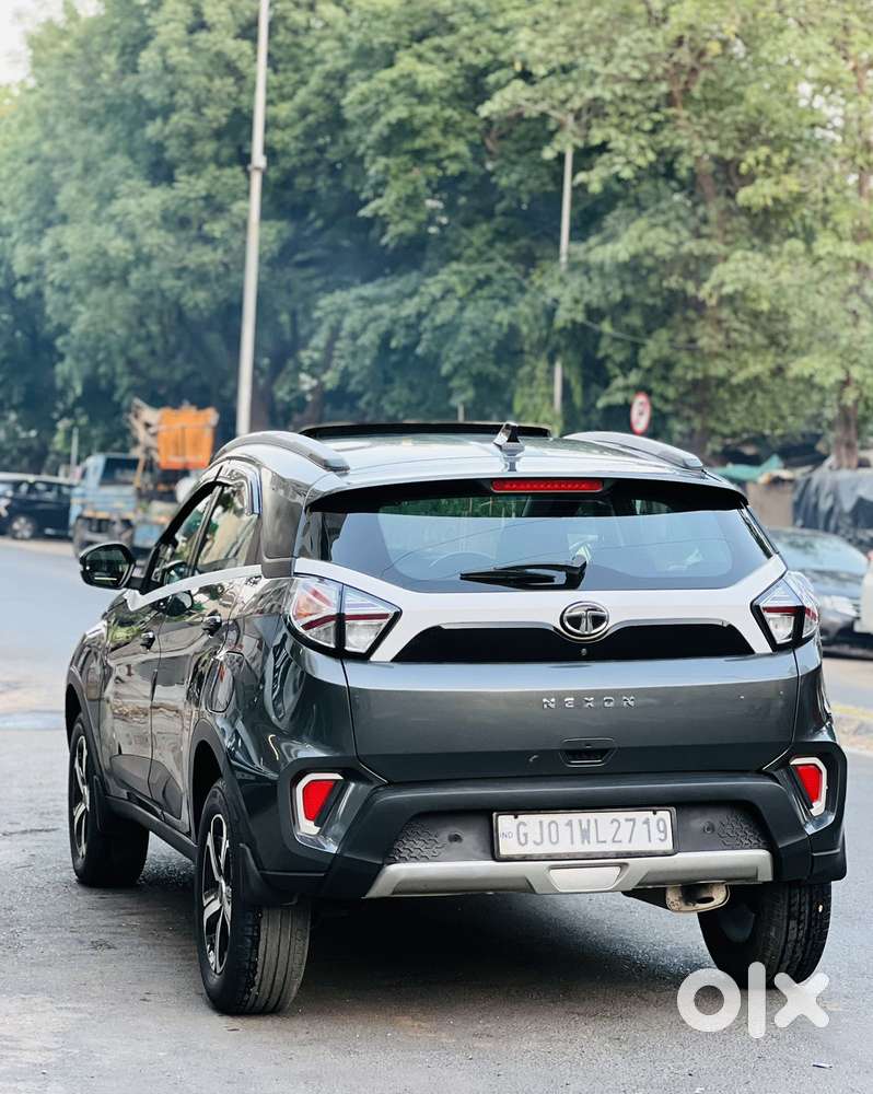 Tata Nexon, 2023, Petrol