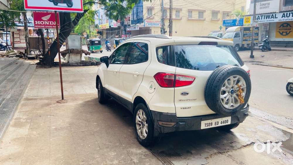 Ford Ecosport Petrol 2014
