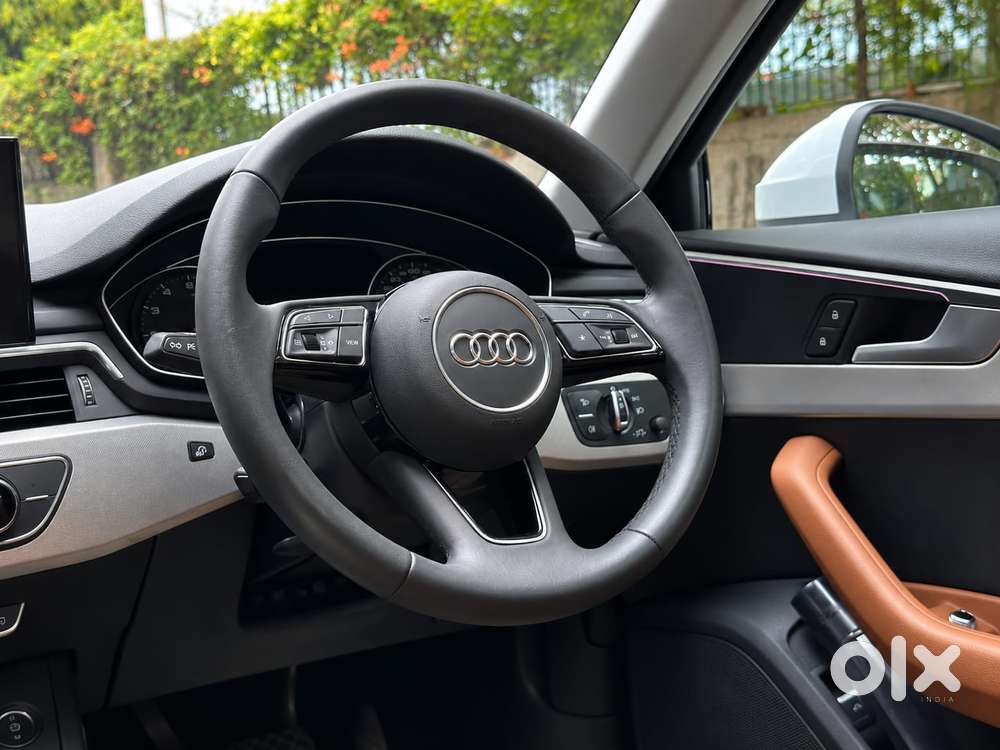 Audi A4 2.0 Premium Plus 40 Tfsi, 2024, Petrol