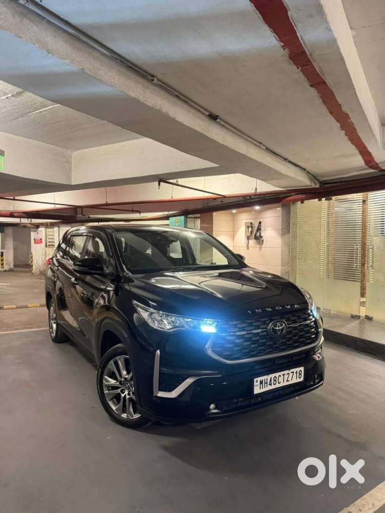 Toyota Innova Hycross 2.0 Zx (o) Hybrid 7 Str, 2023, Petrol