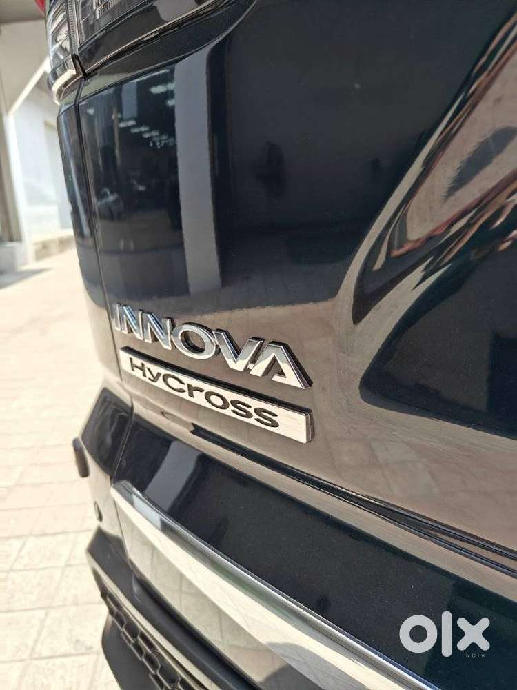 Toyota Innova Hycross 2.0 Zx (o) Hybrid 7 Str, 2024, Petrol