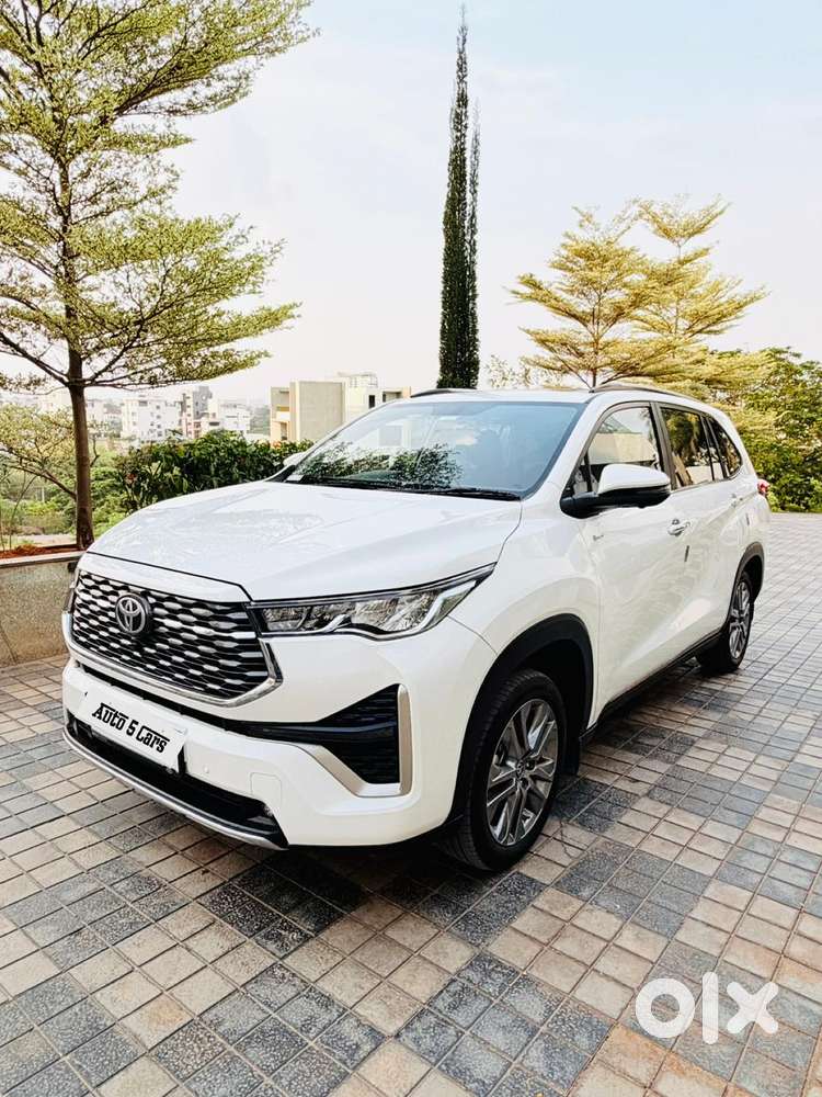 Toyota Innova Hycross 2.0 Zx Hybrid 7 Str, 2025, Petrol