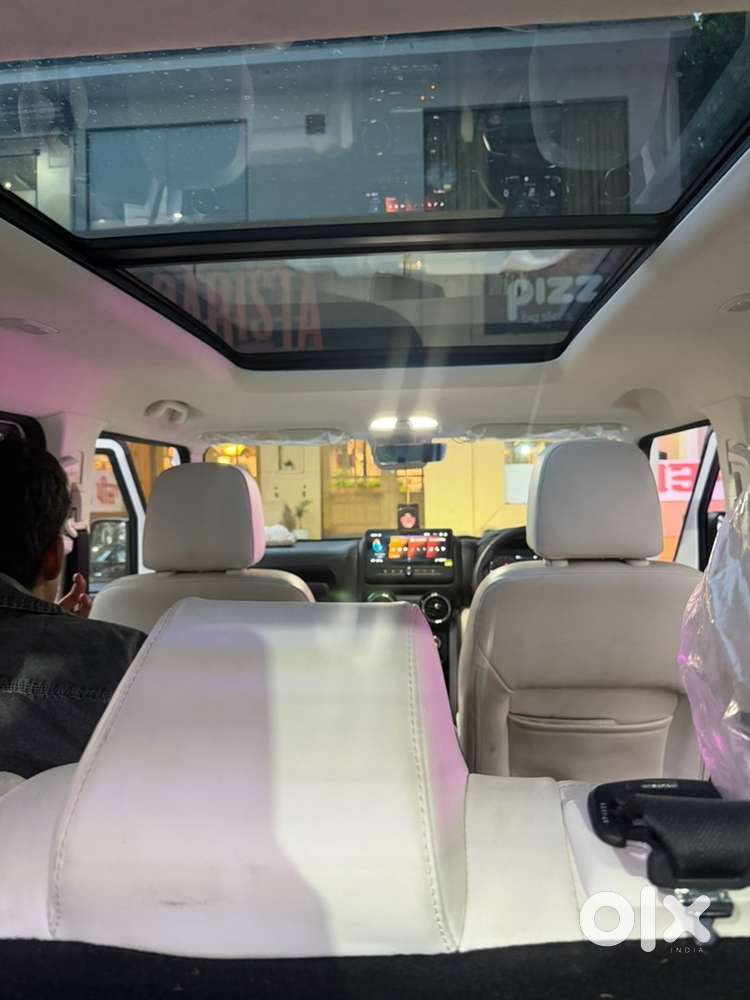 Mahindra Thar Roxx 2025