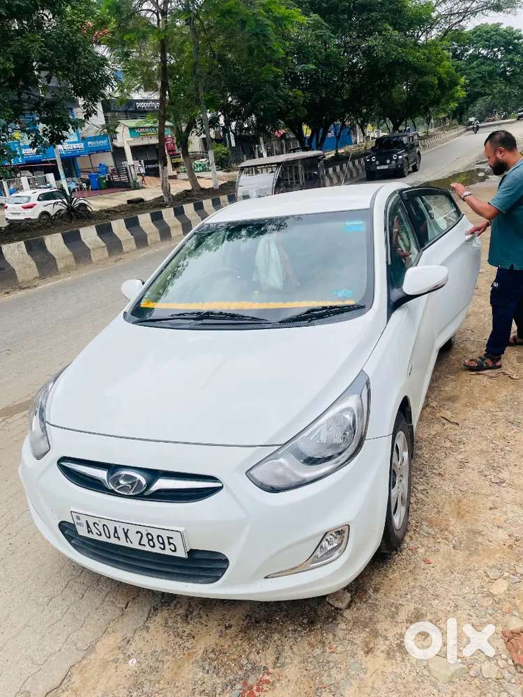 Hyundai Verna 2012