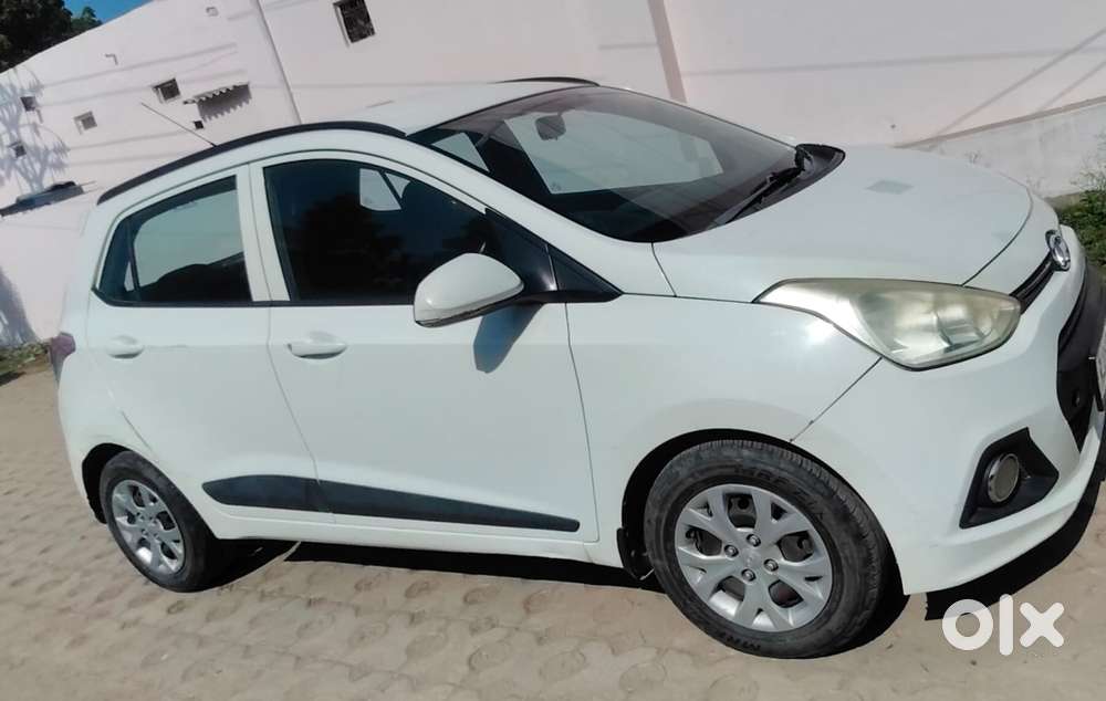 Hyundai Grand I10 2016-2017 Sportz Celebration Edition, 2016, Petrol