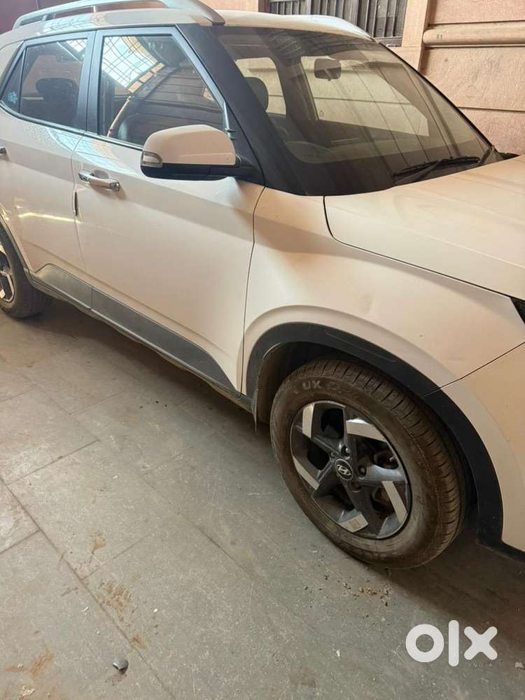 Hyundai Venue 2021 Diesel Well Maintained , Compact Suv , Suv Under 8l