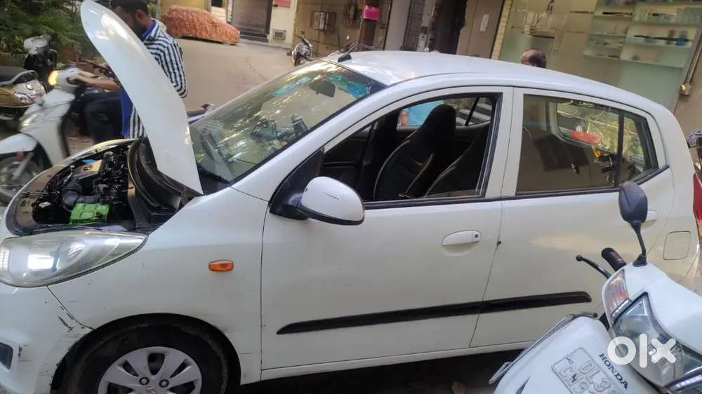Hyundai I10 2011 Petrol 32870 Km Brand New Condition