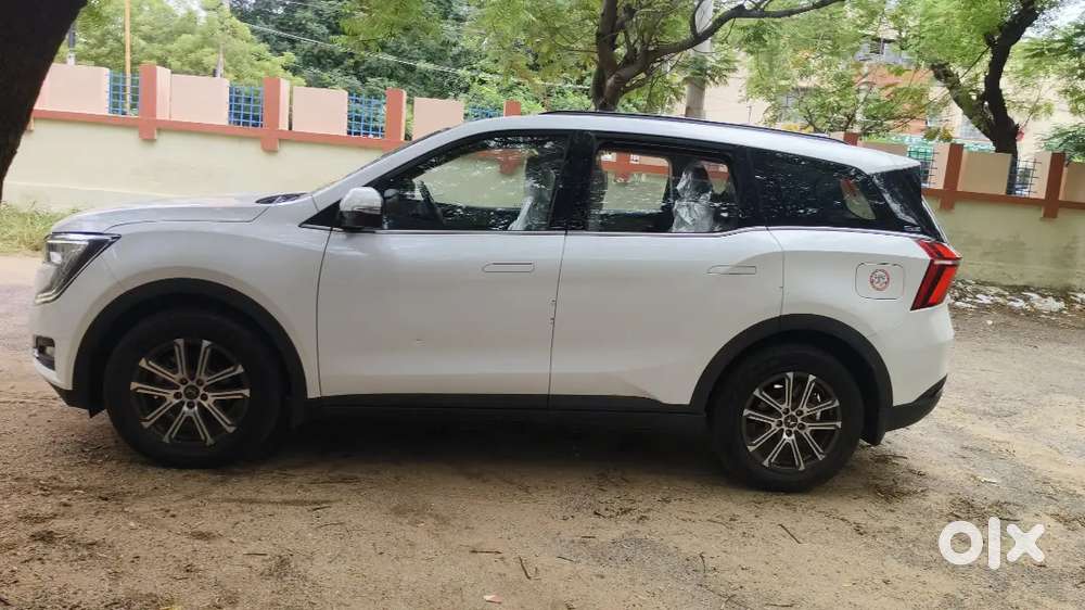 Mahindra Xuv 700 Ax7 2.0 Petrol Manual Variant Driven 10,000 Kms