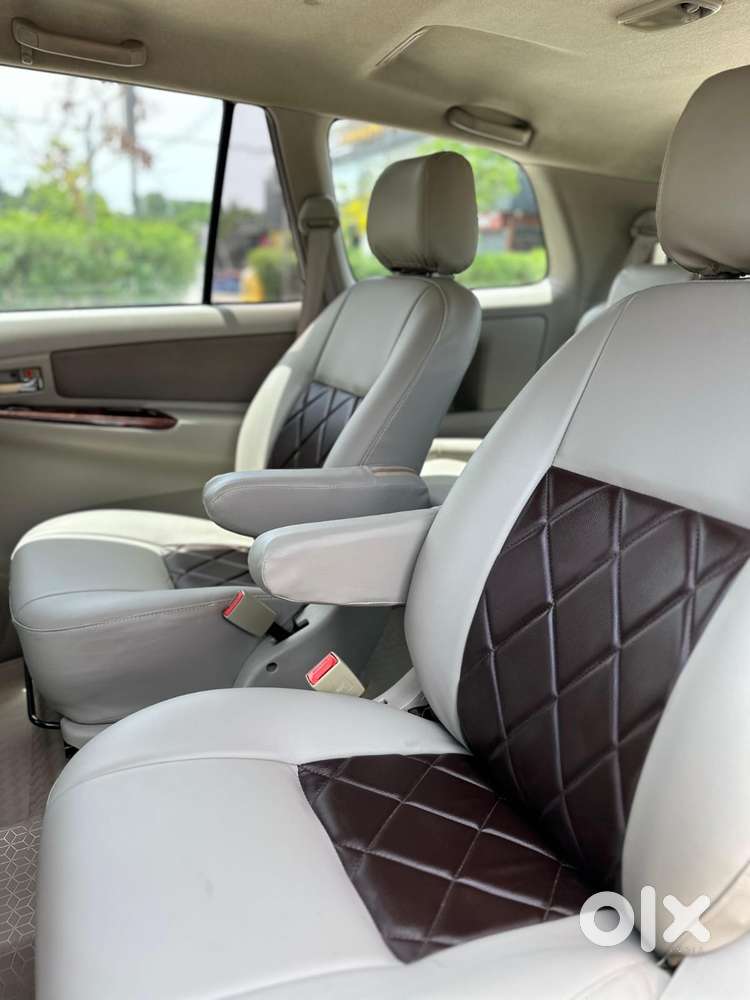 Toyota Innova 2.5 V 7 Str, 2012, Diesel
