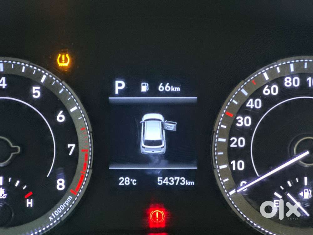 Hyundai Venue Sx+ At, 2022, Petrol