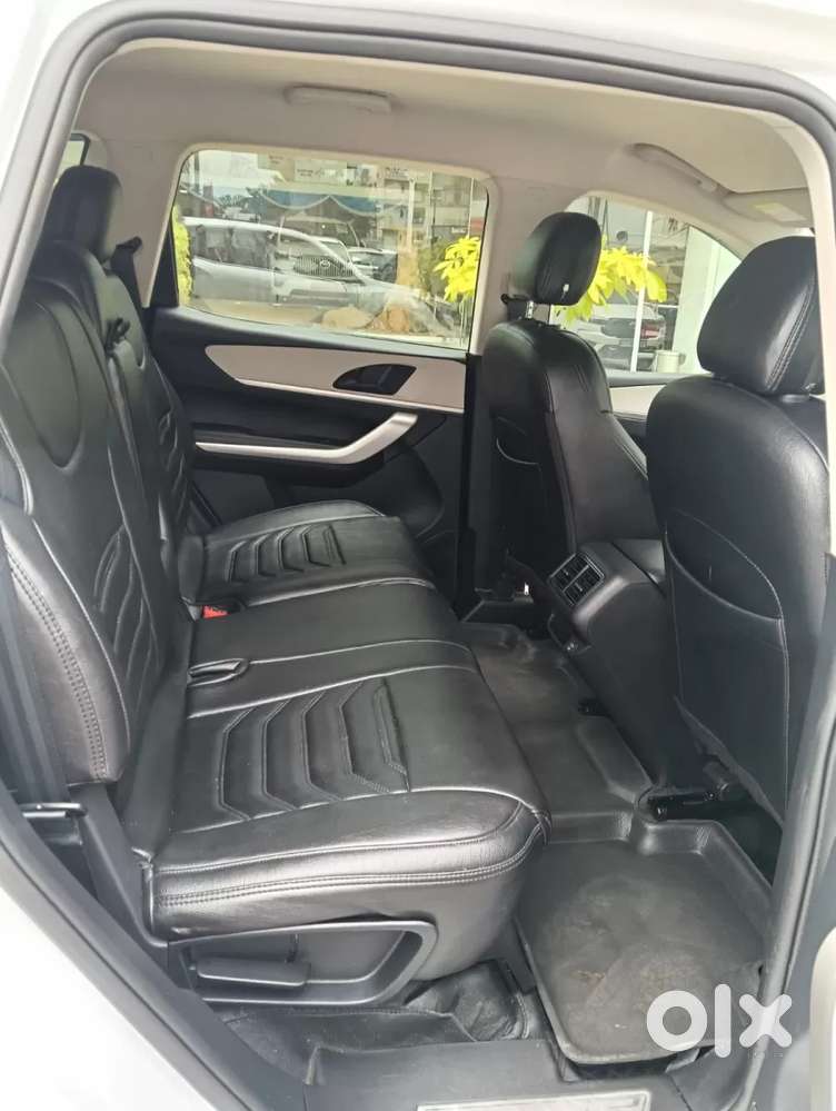 Mahindra Xuv700, 2025, Petrol