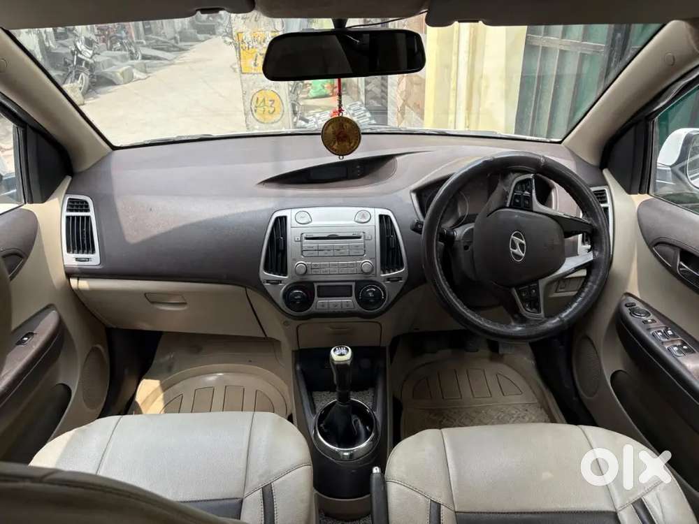 Hyundai I20 Sportz At 2012