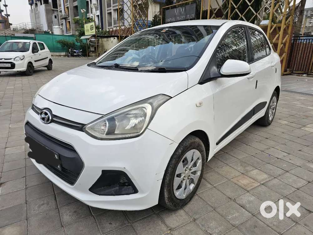 Hondai Xecnt White Colour.