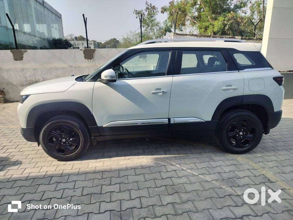 Maruti Suzuki Brezza 1.5 Zxi At Smart Hybrid, 2023, Petrol