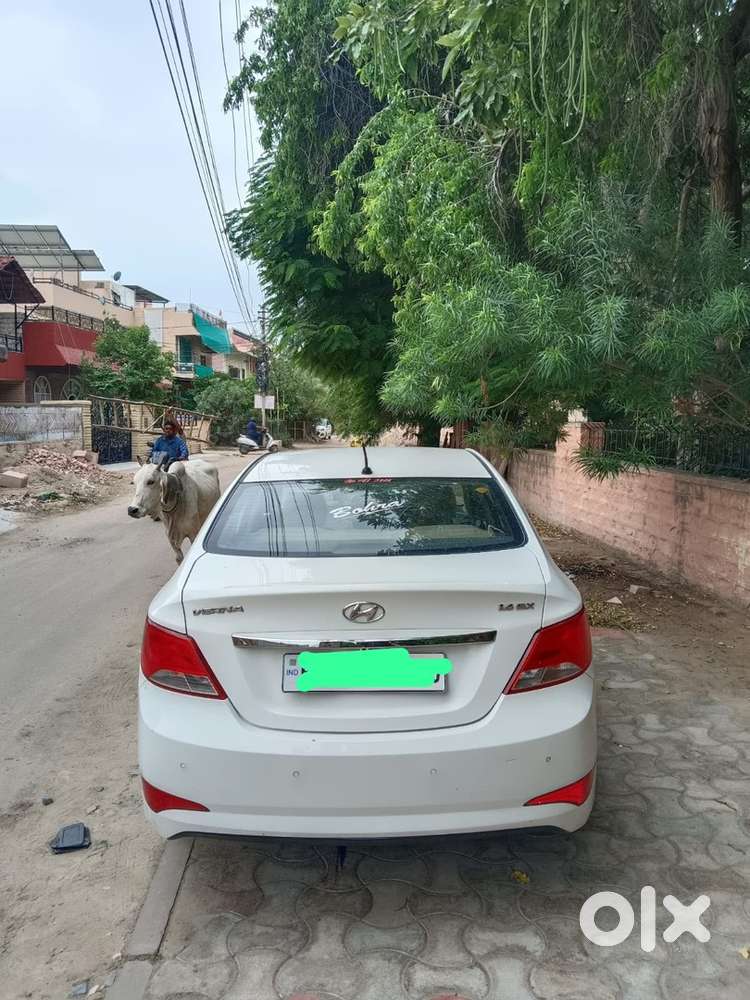 Hyundai Fluidic Verna 2015