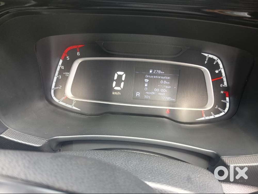 Kia Sonet 2022 Diesel 17800 Km Driven