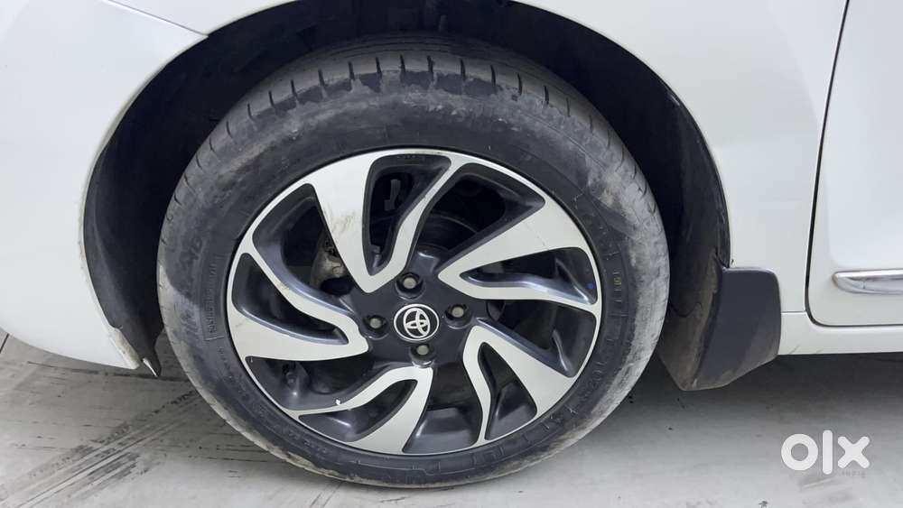 Toyota Glanza V Cvt, 2019, Petrol