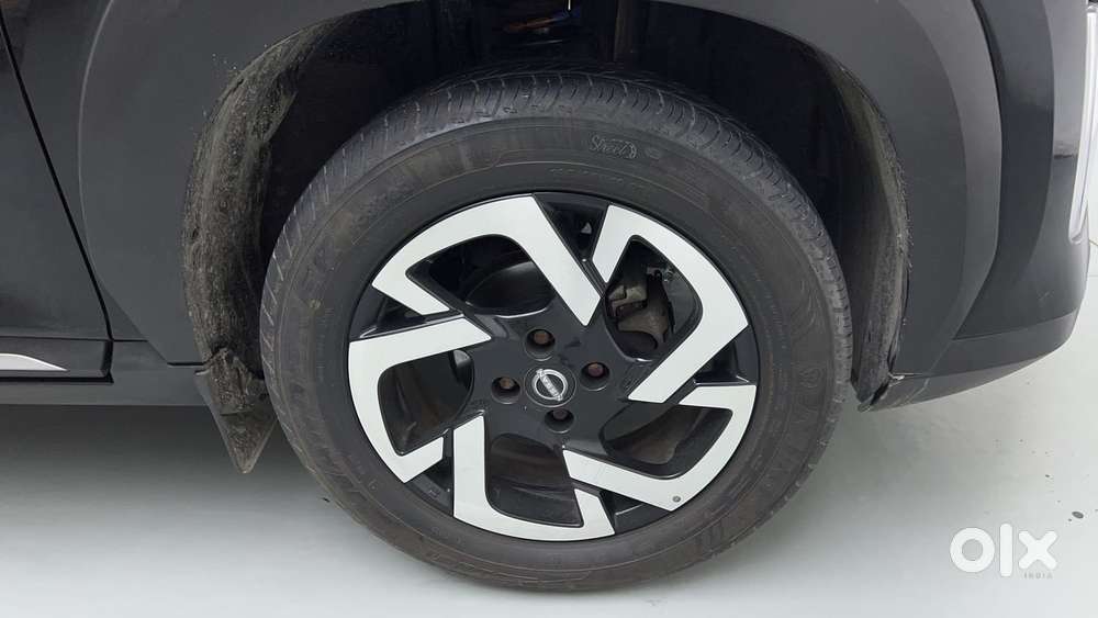 Nissan Magnite 1.0 Xv Premium Turbo Cvt, 2022, Petrol