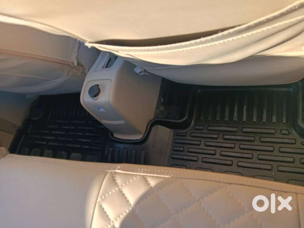 Maruti Suzuki Ertiga 1.5 Vxi, 2024, Petrol