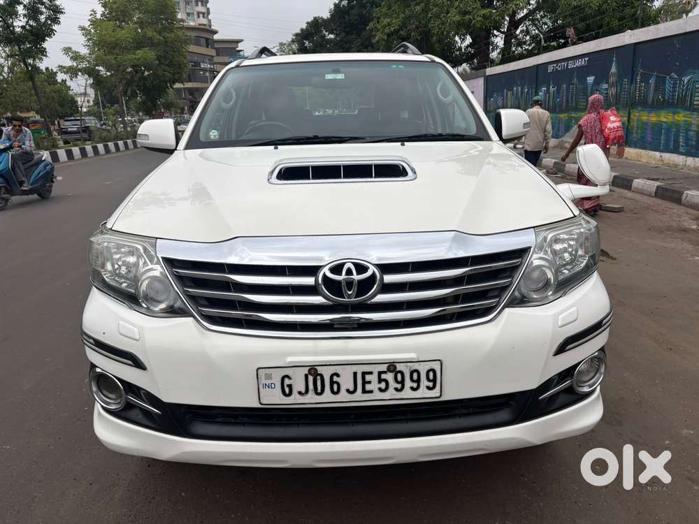 Toyota Fortuner 4x4 At, 2015, Diesel