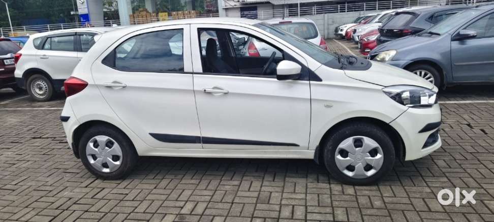 Tata Tiago 1.2 Revotron Xt, 2018, Petrol