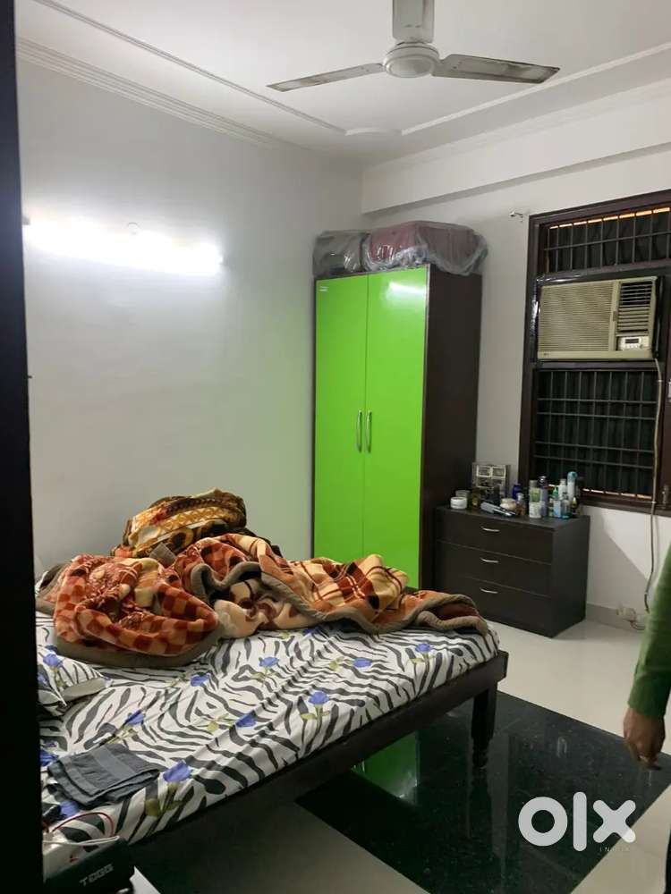 1 bhk near Saket metro For Rent Houses & Apartments 1722076662